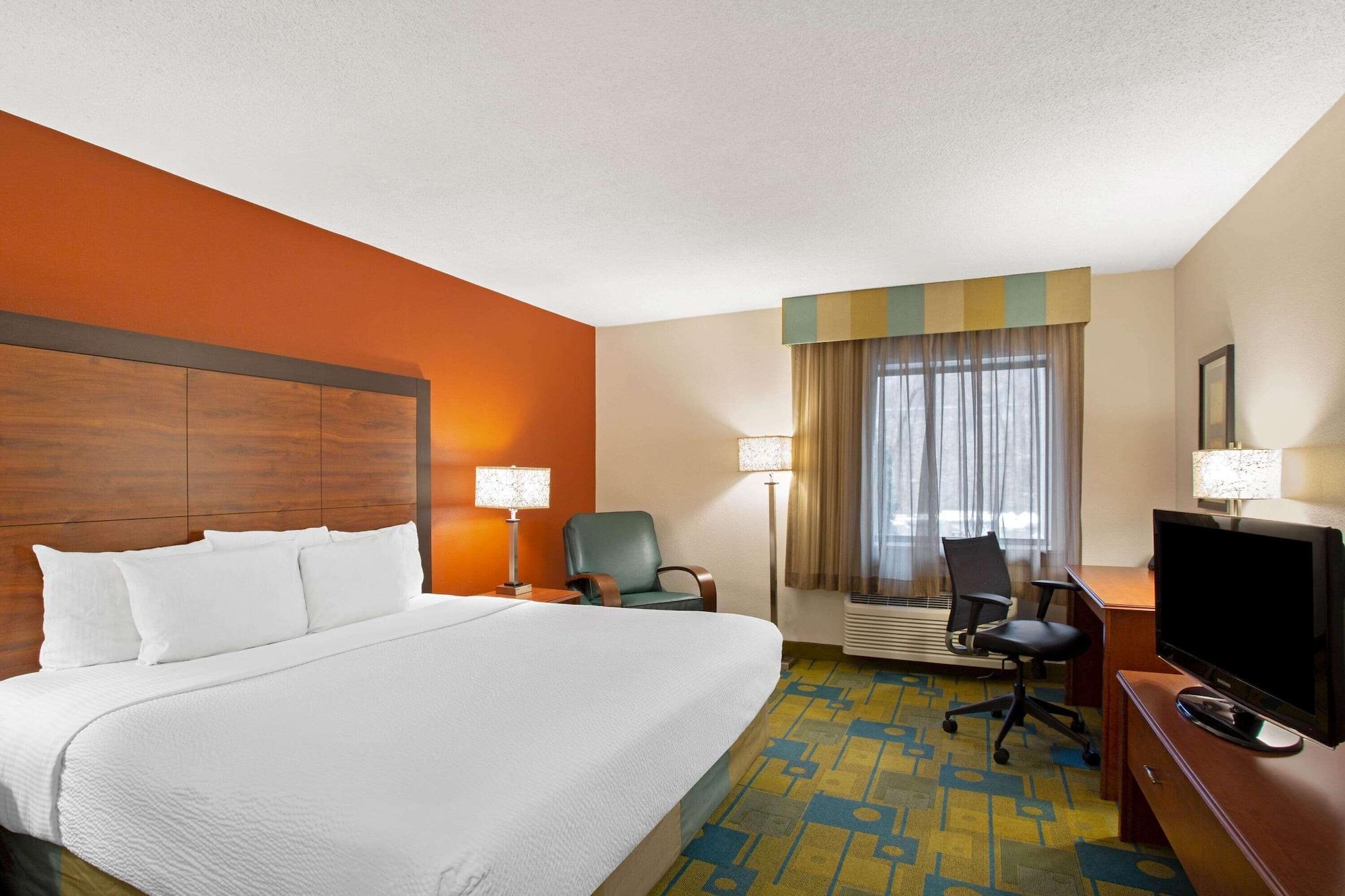 La Quinta Inn By Wyndham Auburn Worcester Exterior foto